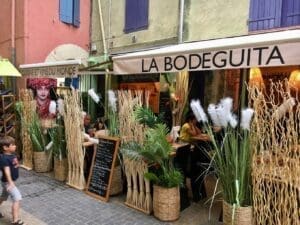 Entrance of the restaurant La Bodeguita in Collioure